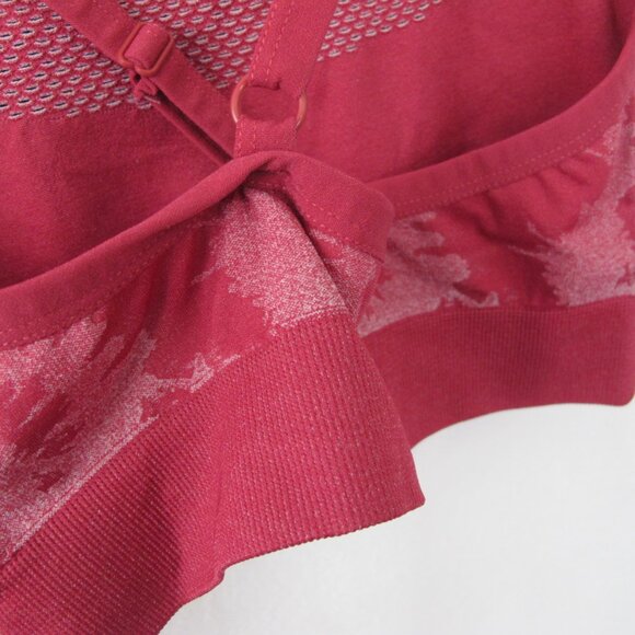 NWT - Reebok Sports Bra - Picture 10 of 11